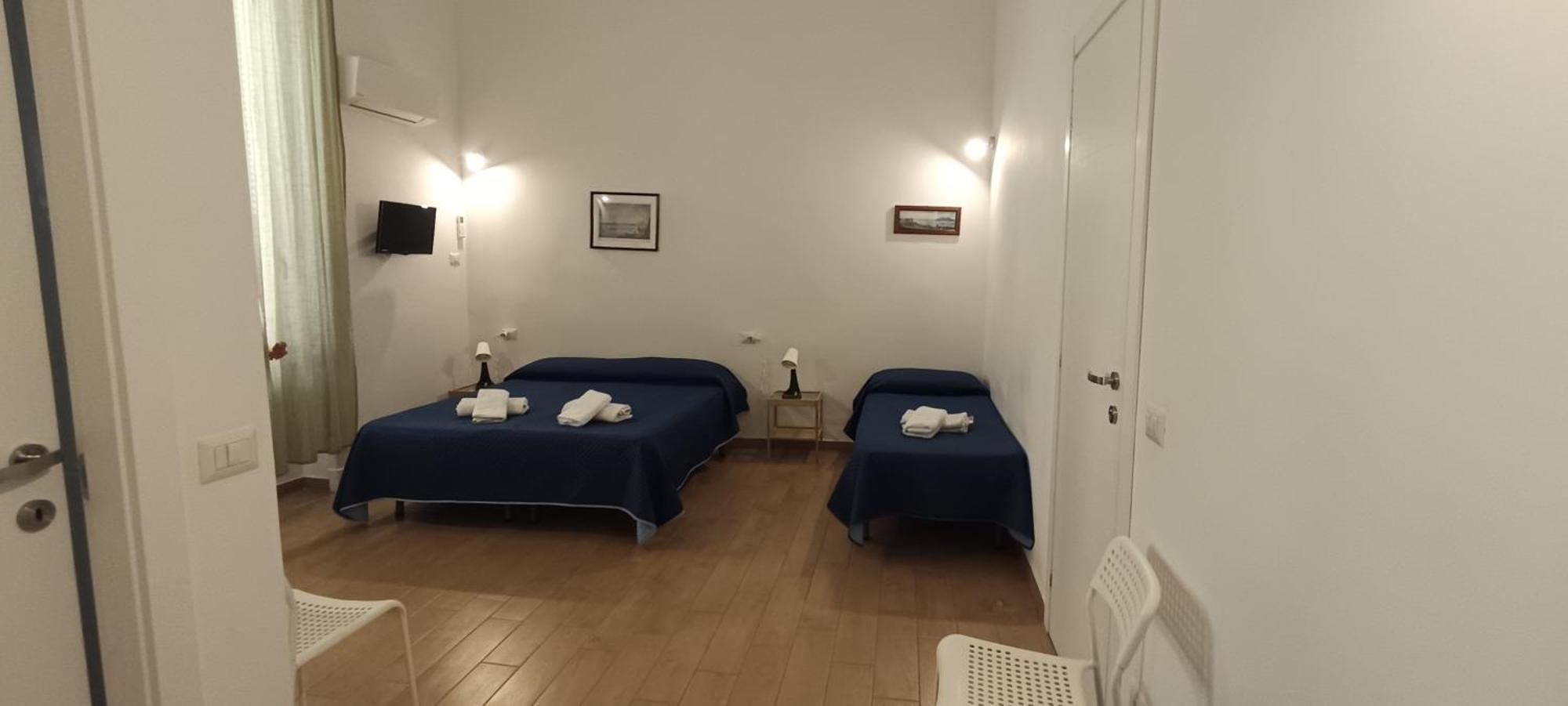 Casa Laura Oliva Mancini Bed and Breakfast Napoli Eksteriør billede
